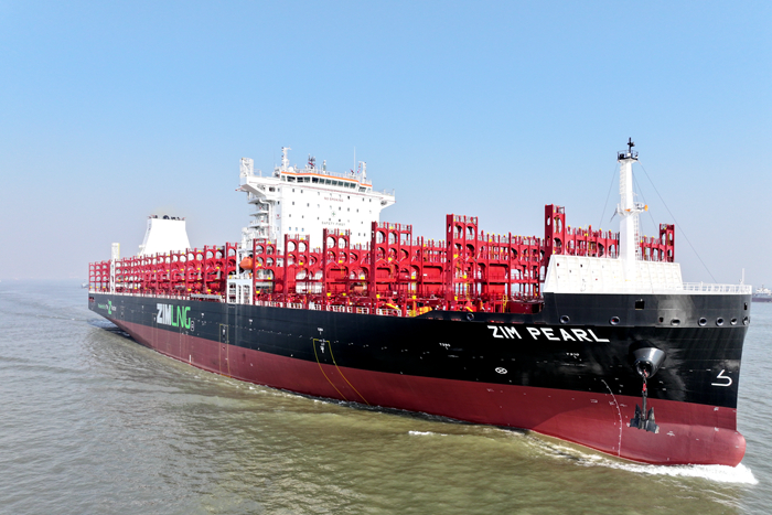 N13737000TEU双燃料集装箱船“ZIMPEARL”-ec9e48b3f9a14da6a6cea45089a12bd4
